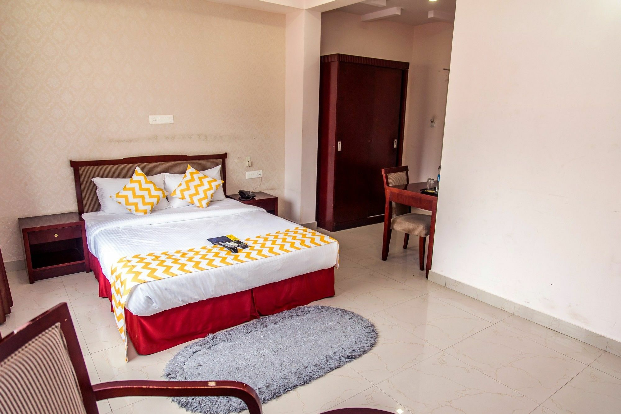 Fabexpress Oriental Suites III - Btm Mico Layout Bangalore Exterior photo